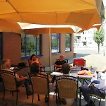 فندق Veritas 3*