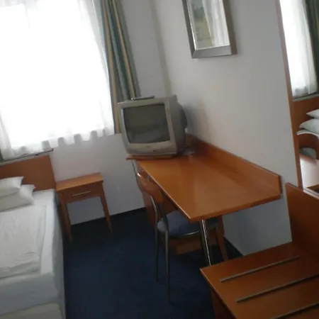 Veritas Hotell
