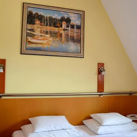 Hotel Veritas 3*