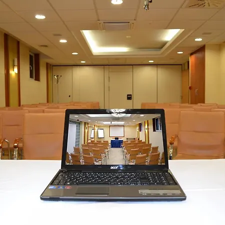 Hotel Veritas 3*